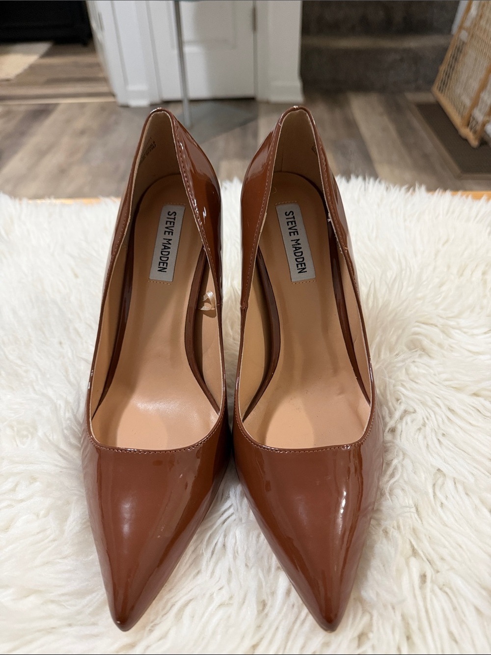 Steve Madden Brown Patent Pointed Toe Pumps Size 10